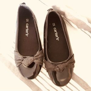 Girls Carters Black Patent Leather flats. Size 13.